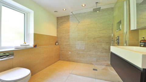 4 Questions To Help You Choose the Right Shower Door