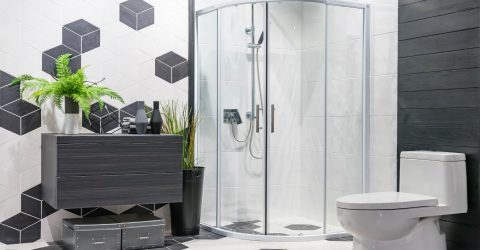 Shower Door Replacement: Do I need a Standard or Custom Shower Enclosure?