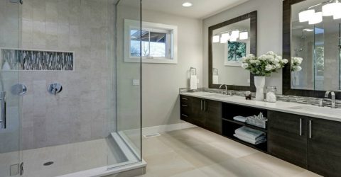 How to Tell When You Need a Glass Shower Door Replacement