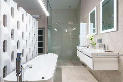 Custom Glass Shower Doors – The Modern and Practical Way to Upgrade Your Bathroom